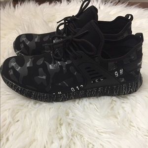 NWOT Indestructible Work Shoes